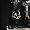 IKAPE Sieb variabler Durchmesser 32 mm, ein konisches Metallsieb, unter der Brühgruppe einer Espressomaschine