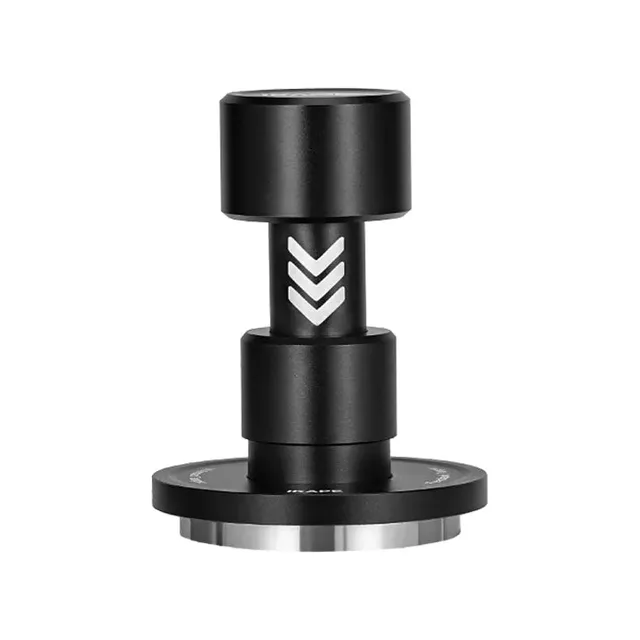 IKAPE V6 Impact Tamper mit Standardgriff auf Weiß: schwarzer Griff, weiße Chevrons, breiter Kragen über der Stahlbasis